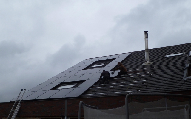 Izegem - 38 zonnepanelen 265 Wp black