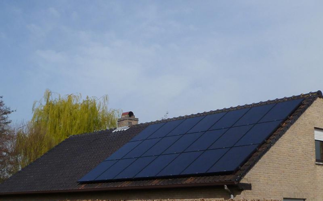 Waregem – 21 zonnepanelen 240 Wp Black