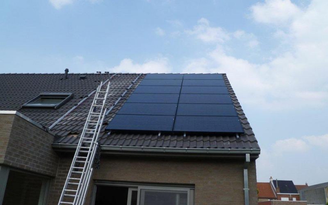 Wevelgem – 18 zonnepanelen 260 Wp Black