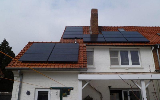 Kerkhove - 18 zonnepanelen 200Wp Black